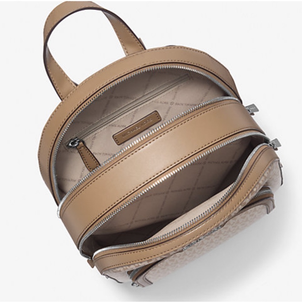 MICHAEL KORS Jaycee Medium Ombré Signature Logo Backpack
Husk
NWT - Picture 3 of 16